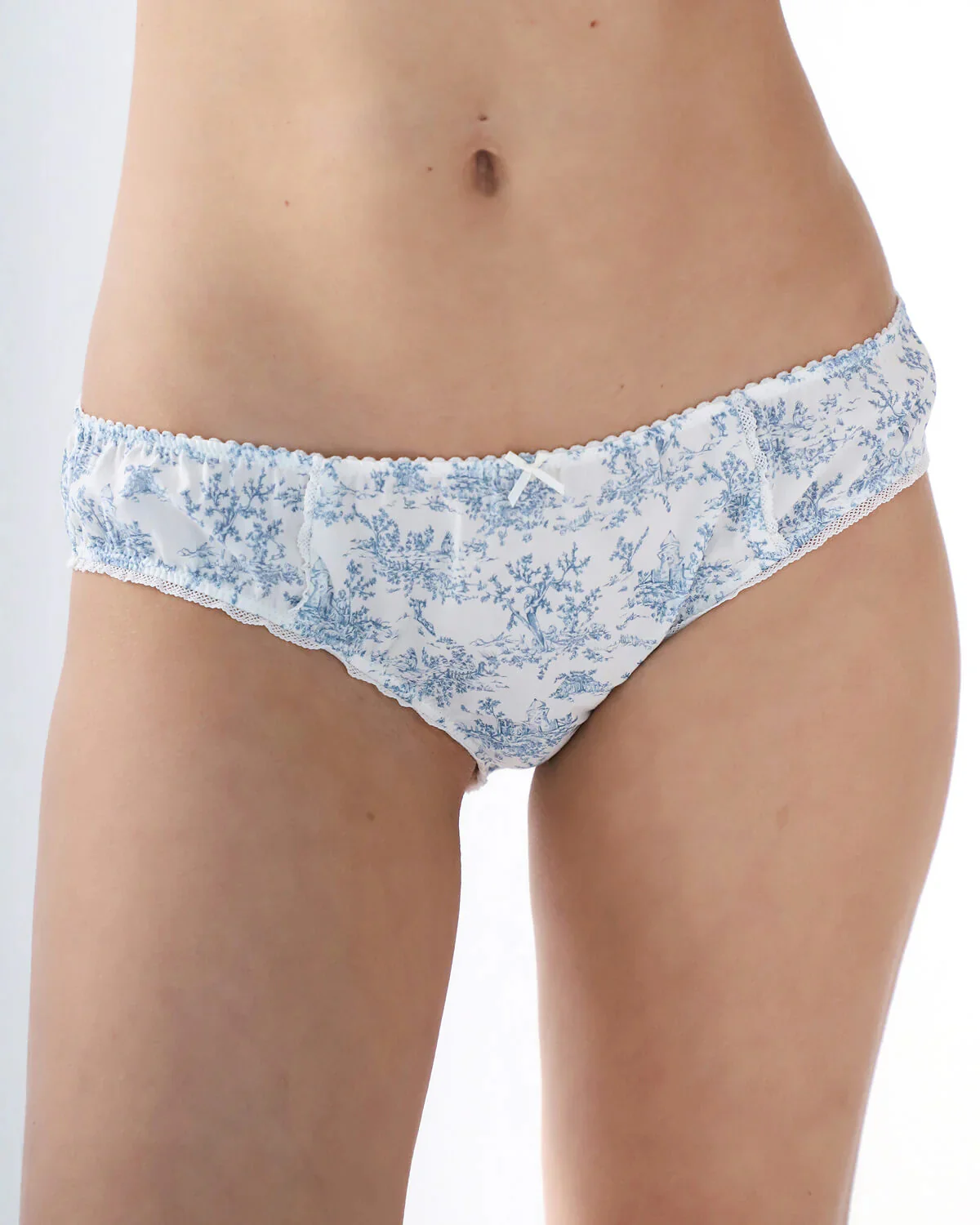 The French Brief: Cotton Voile Toile De Jouy - Image 4
